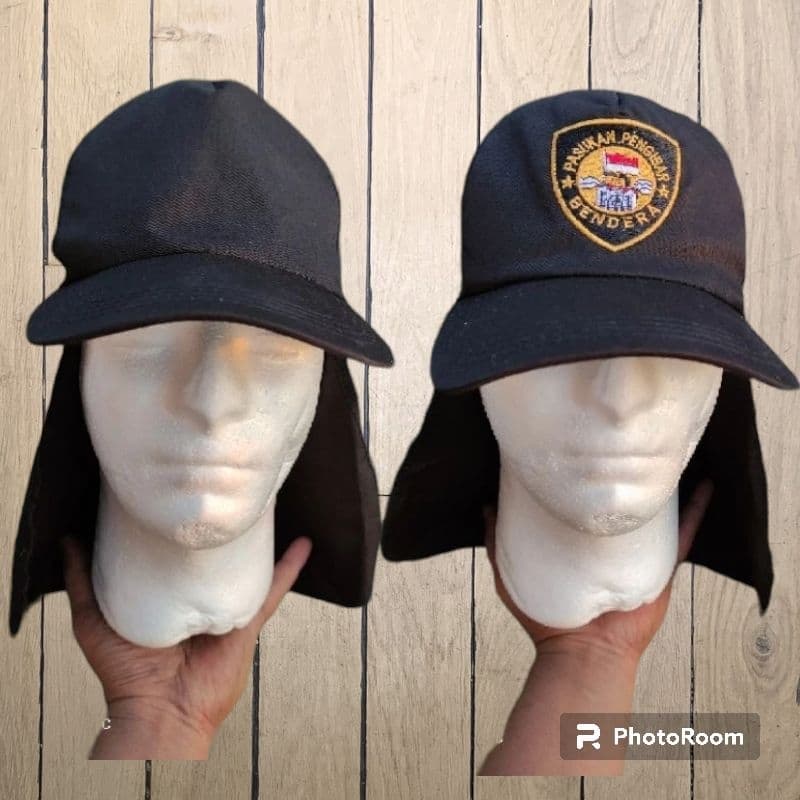 Topi hitam paskib